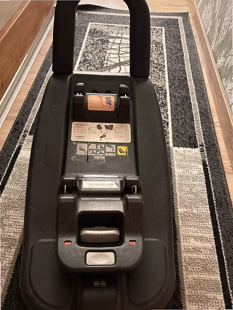 2 -er Set mit Joie Babyschale + Joie Isofix i-Venture Station