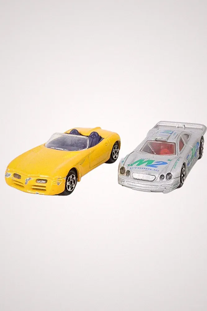 2x Spielzeugauto Metall Mehrfarbig Sportwagen Rennwagen Set Kinder Spielzeug