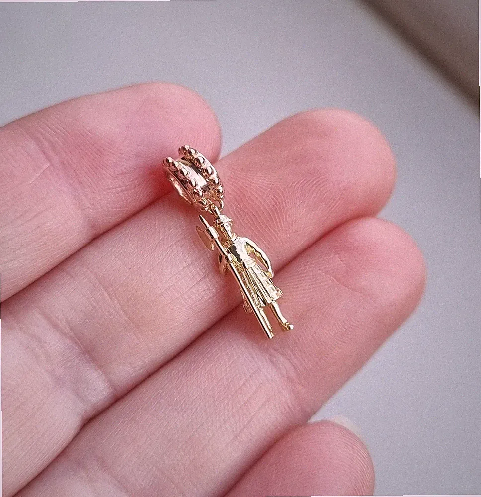 9 kt gepunzt Rot Gelbgold Clogau Royal Yeoman Guard Meilensteine Charm 1,7 g