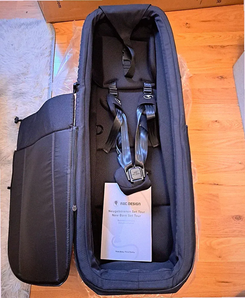 ABC Design Babyeinsatz schwarz für Kinderwagen Fahrradanhänger NEU