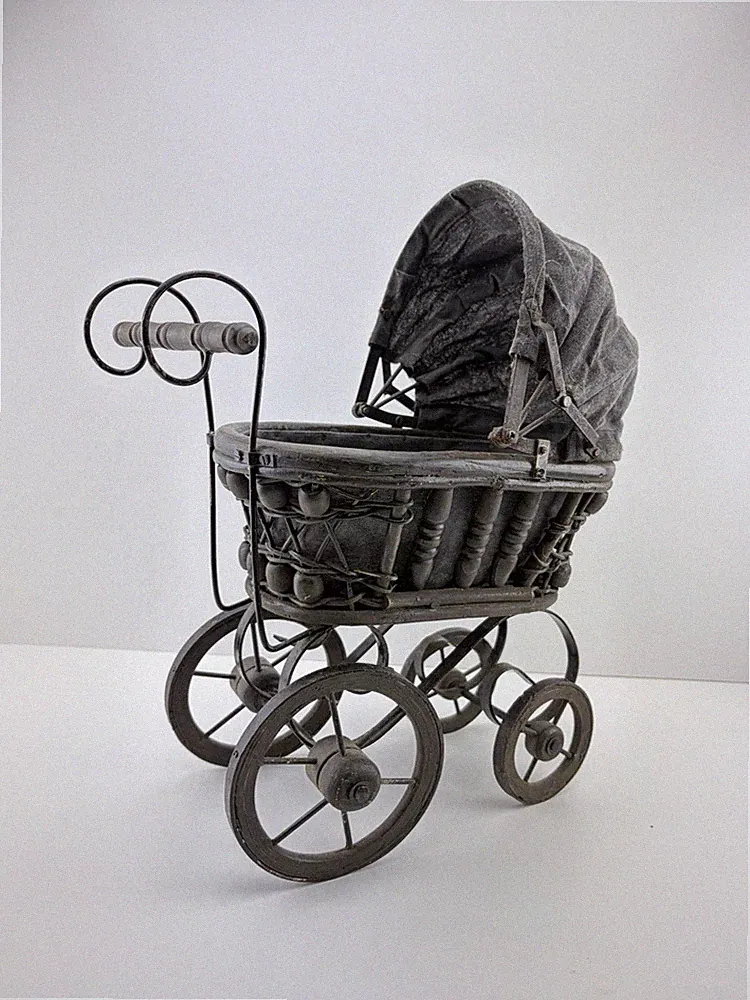 Antiker Puppenwagen Vintage Korb Kinderwagen Metall Holz Faltdach 39cm Dekorativ