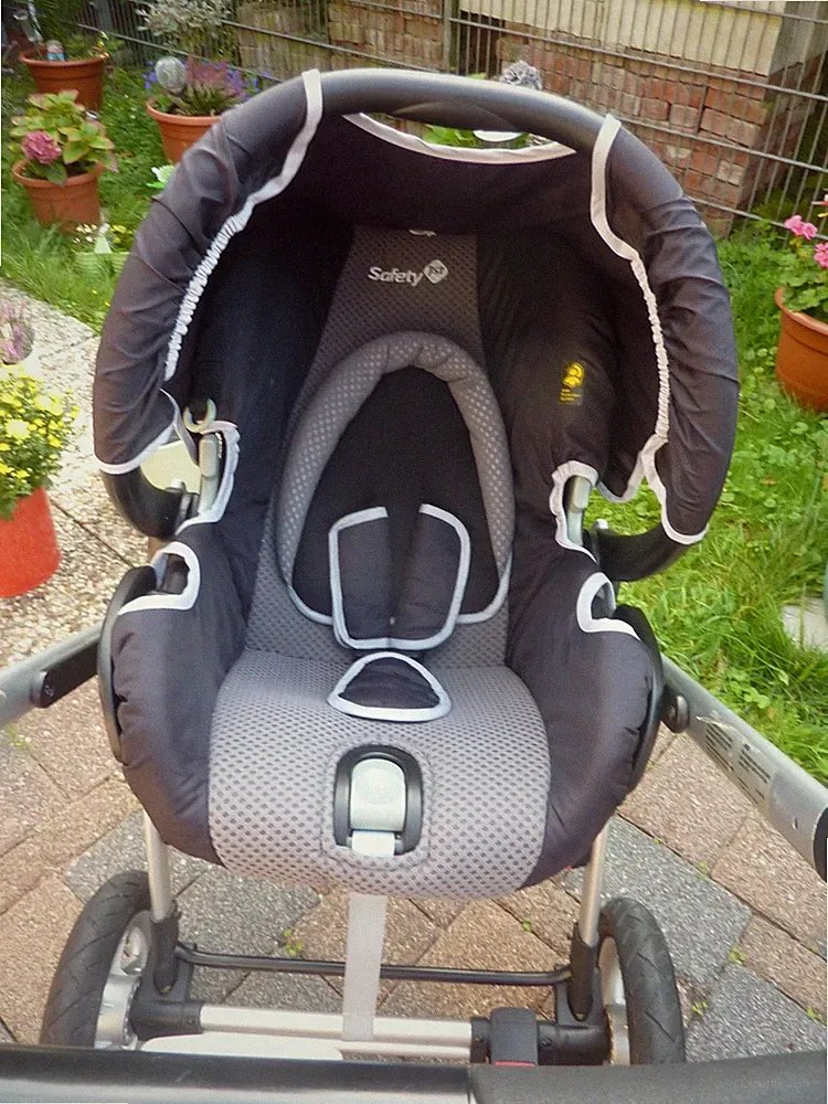 Babyschale, Gurte,Sitzverkleinerer, Sonnen-Windschutz,Safety 1St 0-13 kg ECE R44