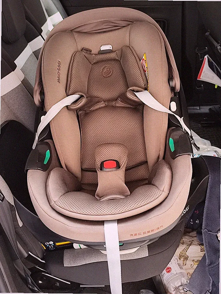 Babyschale Maxi Cosi Pebble 360 Pro2 Nature Unfallfrei + Adapter Für Kinderwagen