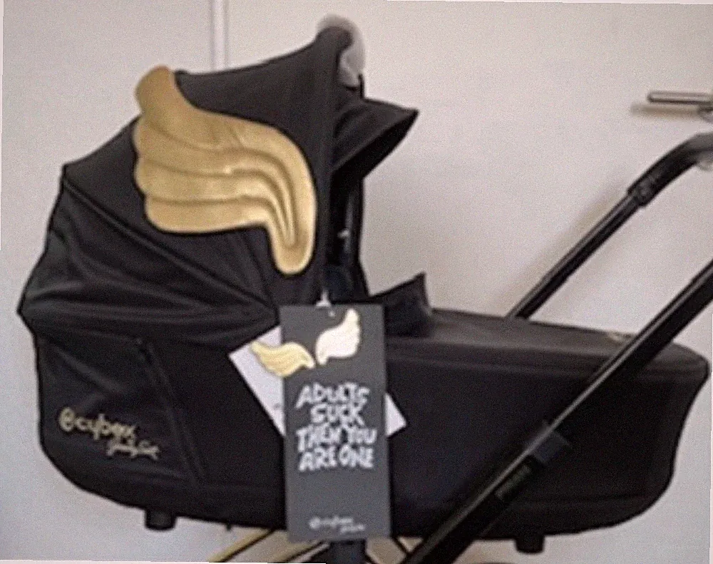 Babywanne Cybex Mios Wings by Jeremy Scott – Limited Edition