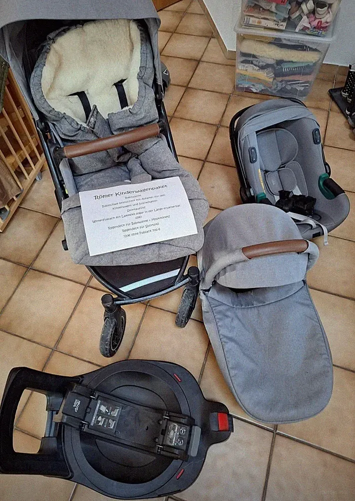 Britax Römer BAG2 Kombikinderwagen grau mit Babyschale/Base