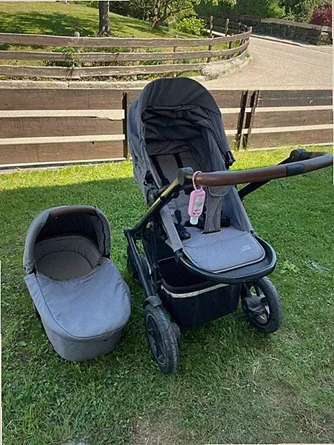Britax Römer Smile III Comfort Kinderwagen Bundle