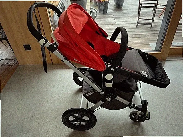 Bugaboo Cameleon Kinderwagen mit Regenschutz