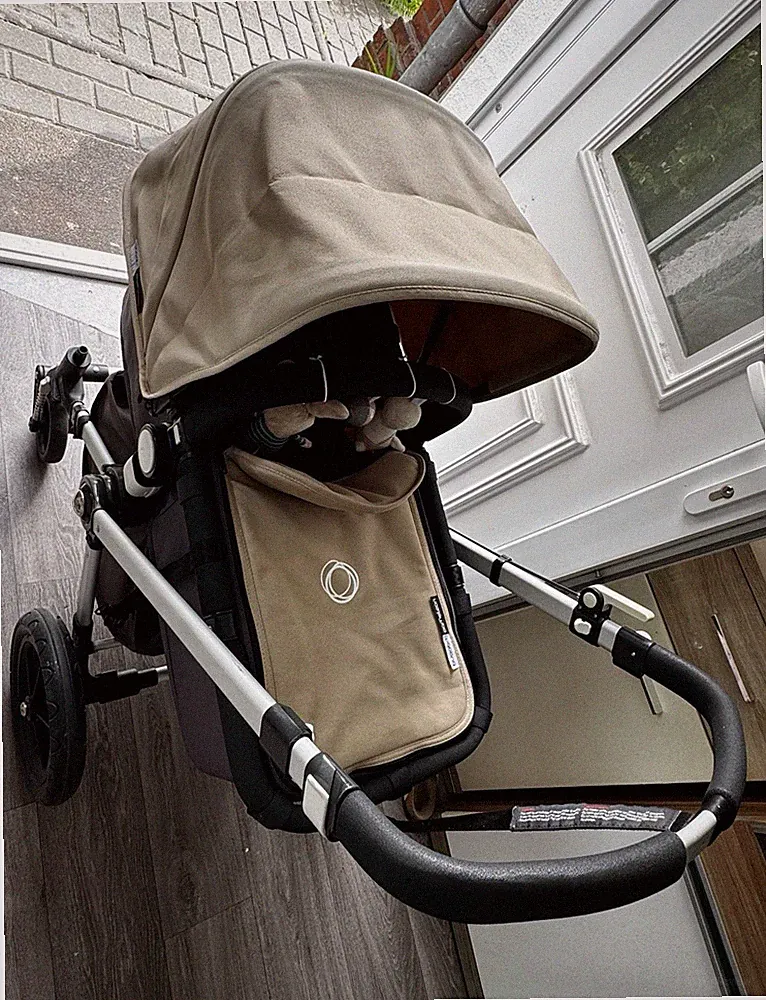 Bugaboo Cameleon Kombikinderwagen Einsitzer faltbar Beige/Schwarz/Rot