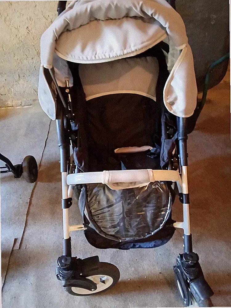 Buggy schwarz/beige faltbar mit Korb, Einsitzer Unisex, verstellb. Verdeck