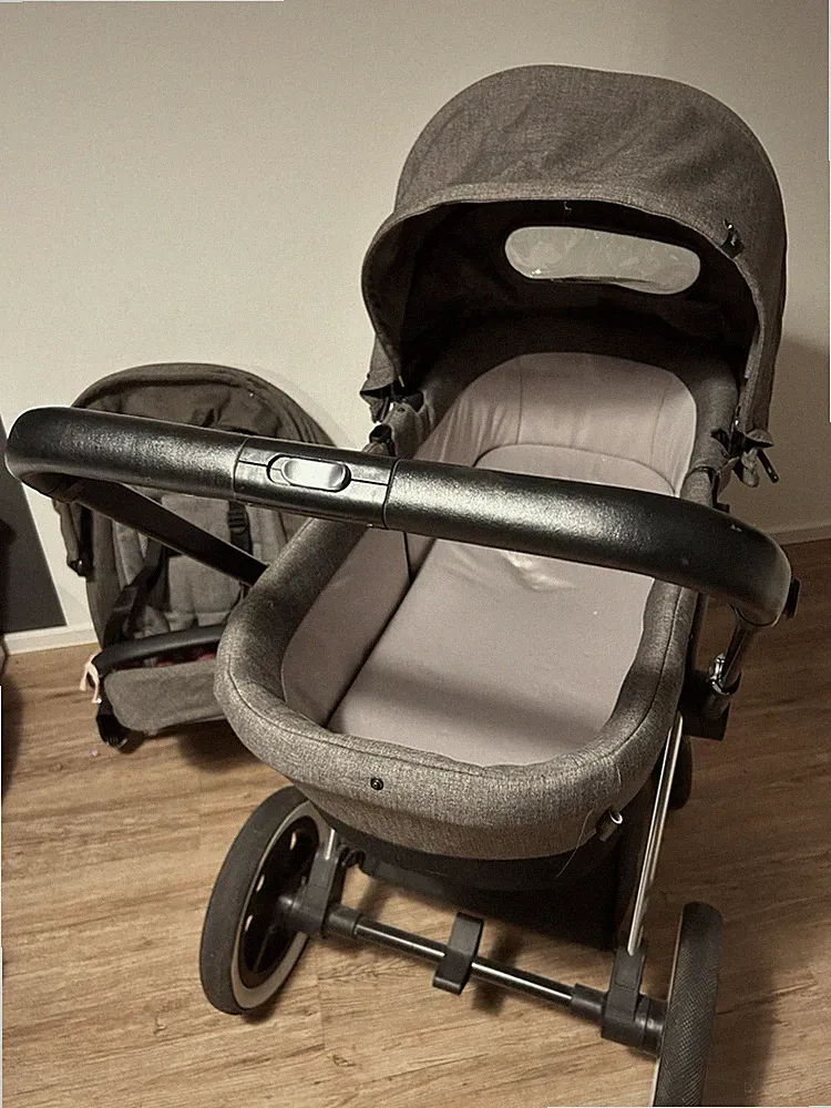 Cyber Kinder Wagen mit allem Zubehör inkl. Cybex Maxi Cosi Aufsatz
