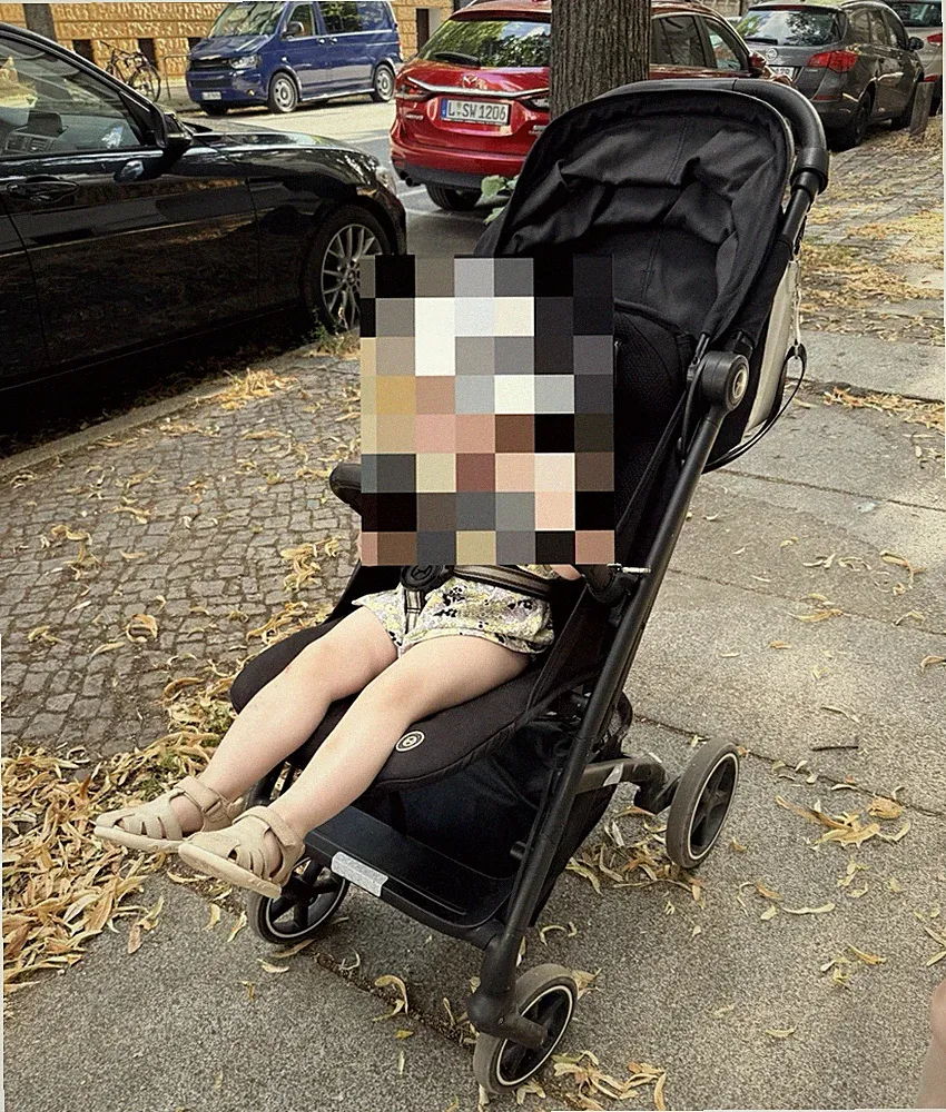 Cybex Beezy Buggy schwarz Einsitzer faltbar mit Sonnendach, Rückenlehne, Korb