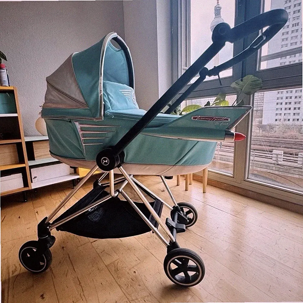 Cybex Jeremy Scott Kombikinderwagen & Sportwagen Rahmen mit Babywanne, blau/grau