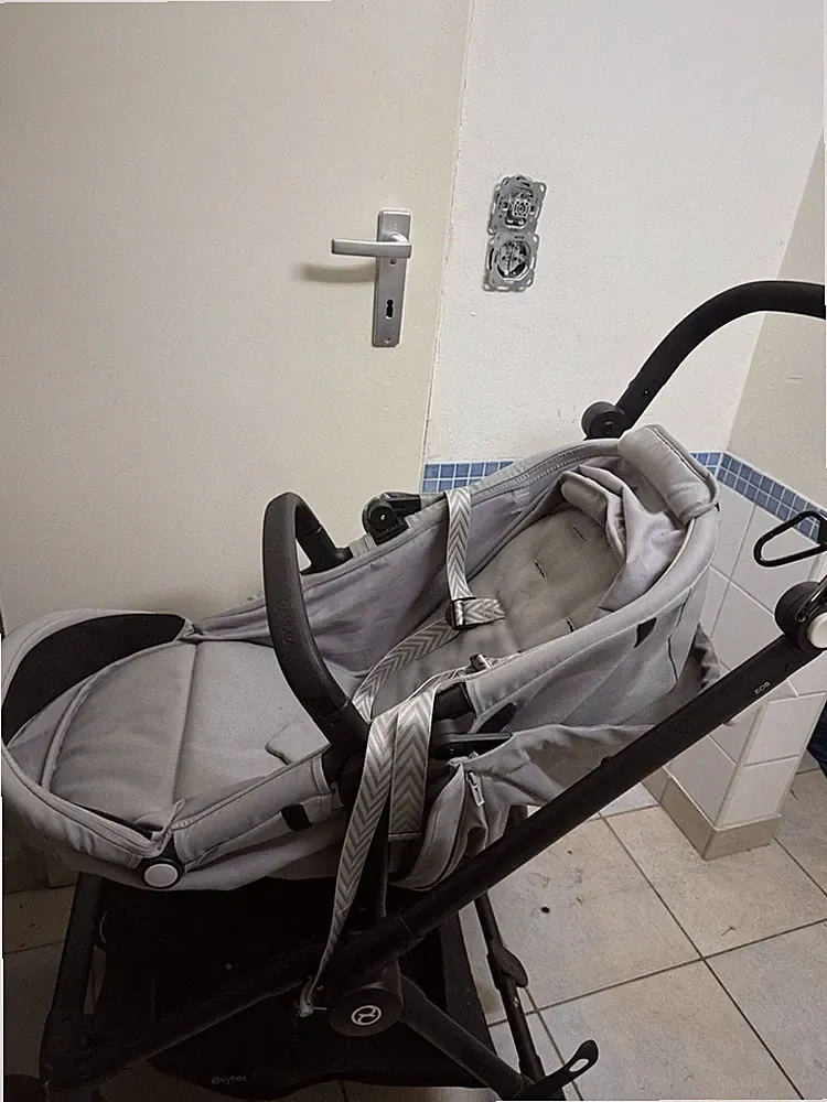 Cybex Kombikinderwagen & Sportwagen Einsitzer Säugling 5-Punkt Gurt grau/schwarz