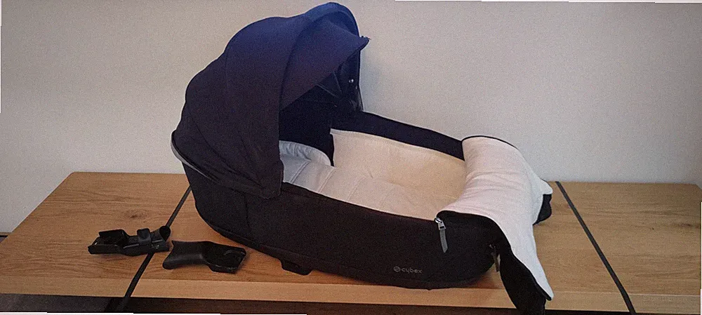 cybex priam lux carry cot Deep Black
