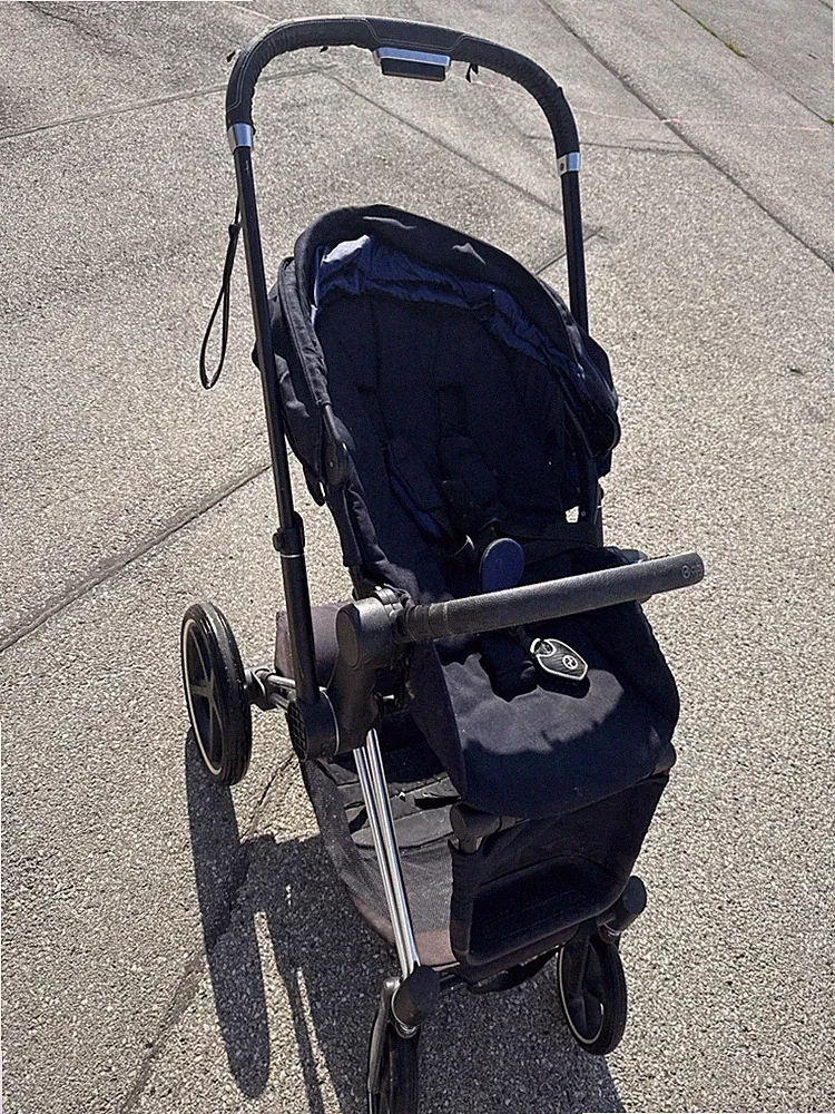 Cybex Priam Platinum Kombi-Kinderwagen, Schwarz (Wanne auch erhältlich)