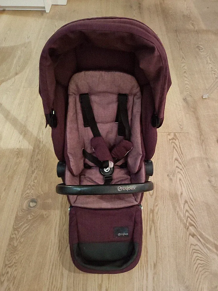 Cybex Priam Sitzrahmen und Seat-Pack Aubergine