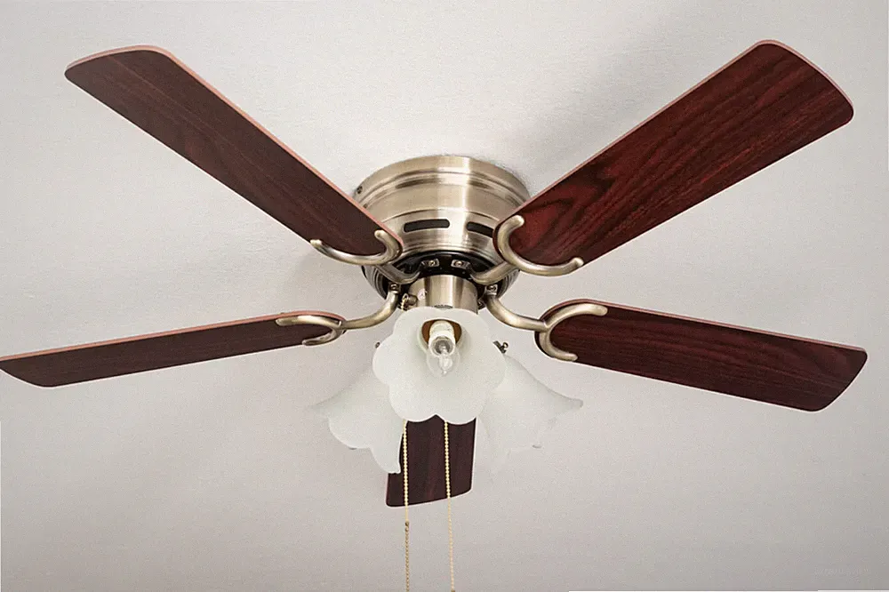Deckenventilator mit Lampen Kisa Deluxe Messing 105cm Flügel Rosenholz & Walnuss