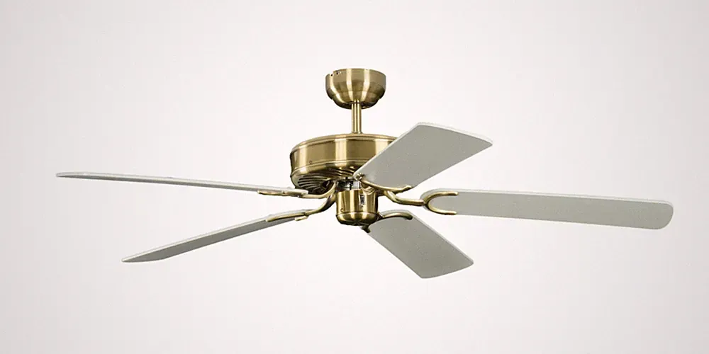Deckenventilator ohne Licht flach Potkuri Messing Weiß Rattan Wohnzimmer Lüfter