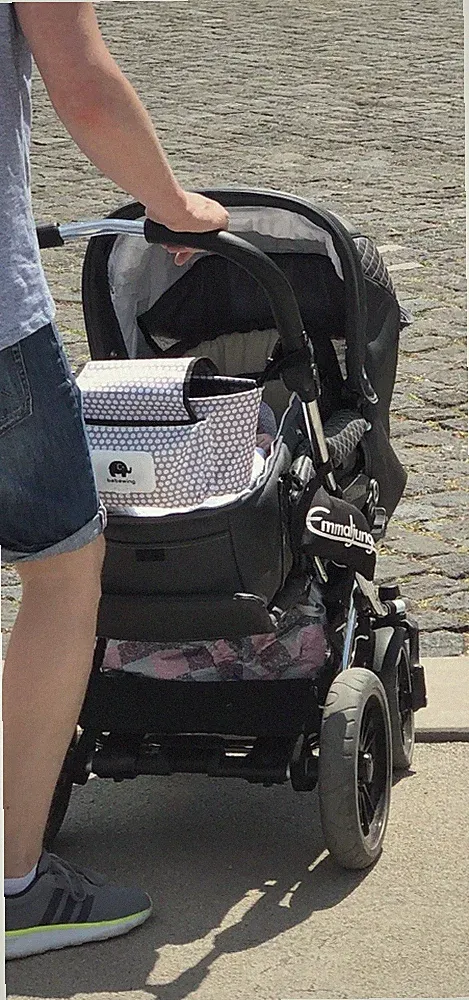 Emmaljunga Kinderwagen mit Babywanne und Sportsitz Leder Grau