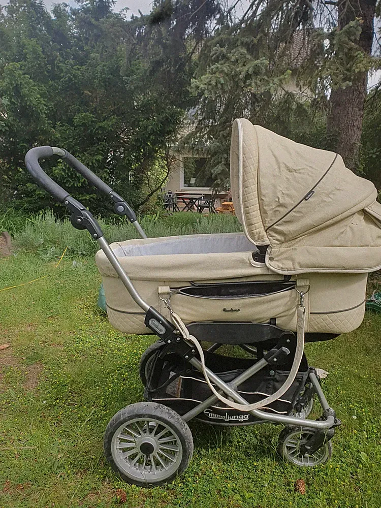 Emmaljunga Kinderwagen Mondial Deluxe creme gebraucht