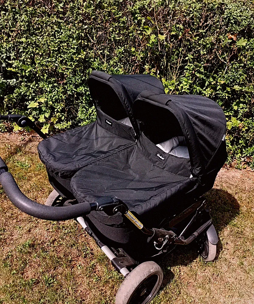 Emmaljunga Zwillings kinderwagen Double Viking, mit viel Zubehör