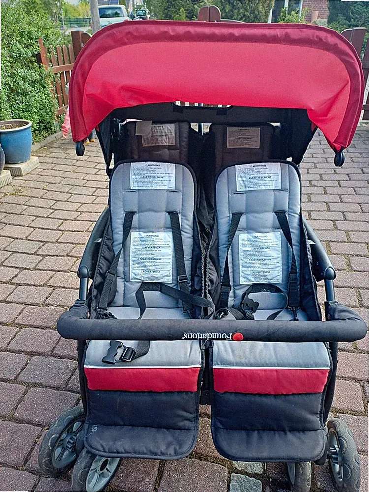 Viersitzer Kombikinderwagen