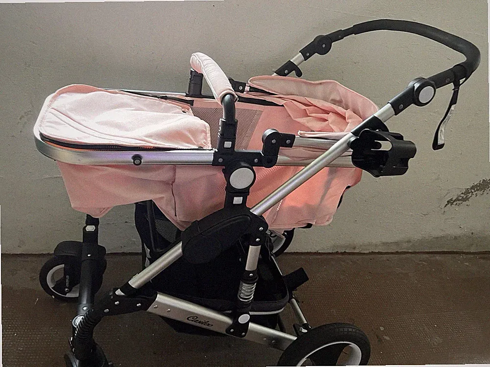 Gebrauchter Kinderwagen und Babyschale Casiloo in gutem Zustand