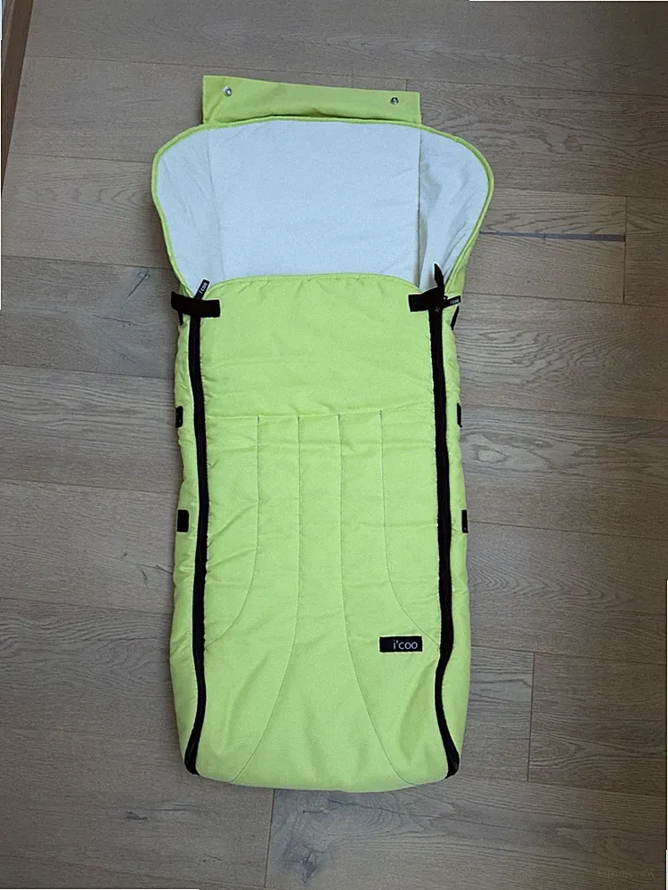 Gemütlicher Fußsack für Kinderwagen/Sportwagen grün/weiß I'COO