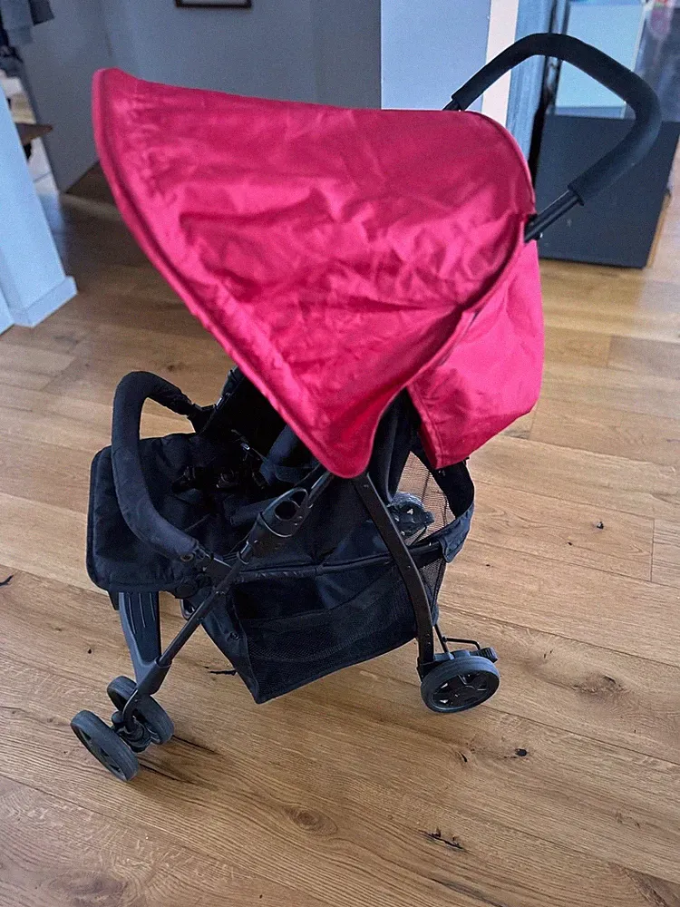 Hauck Sport Buggy in Rot/Schwarz klappbar faltbar
