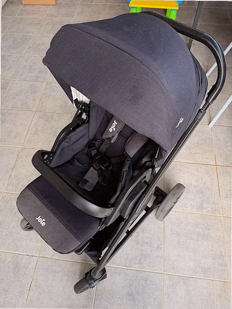 Joie I-Level Babyschale inkl I-Base, Joie Maytrax und Joie Ramble Babywanne