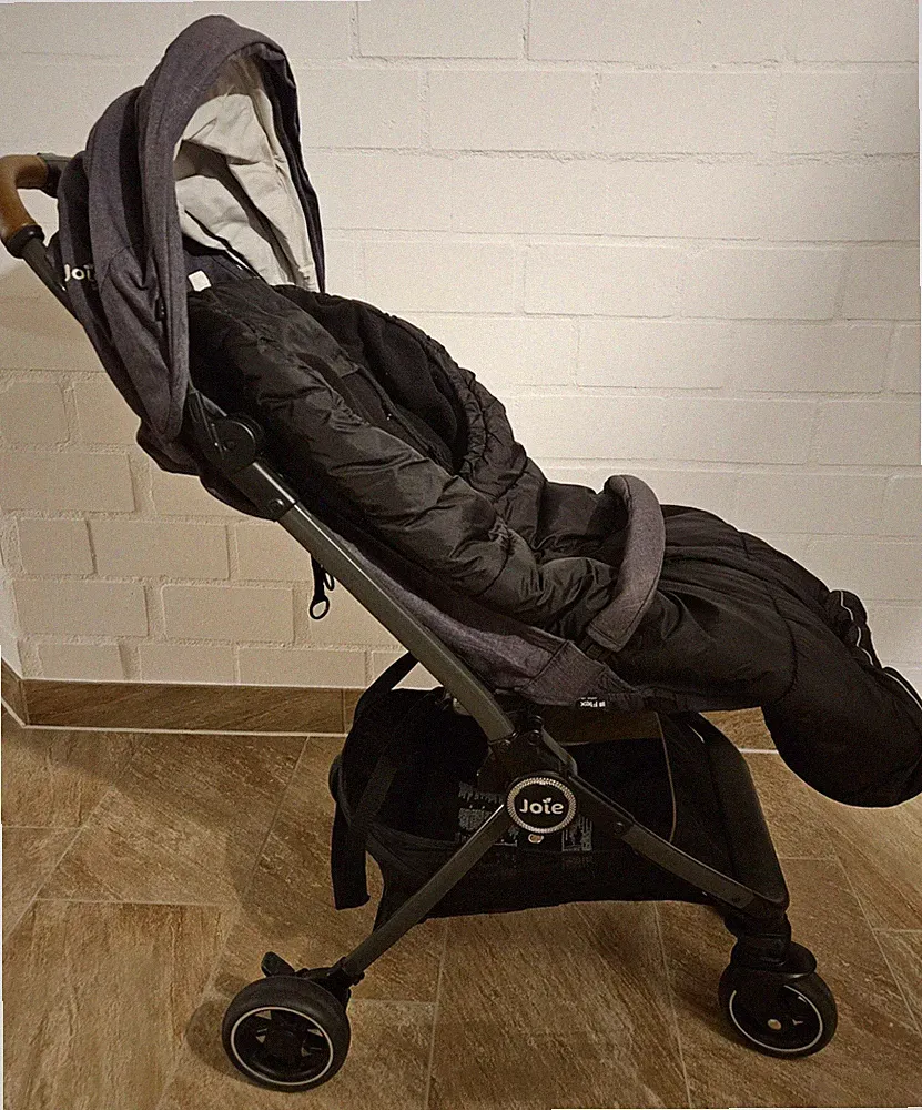 Jolie Signature Buggy Kinderwagen Sportwagen Aufnahme Maxi Cosi Winterfußsack