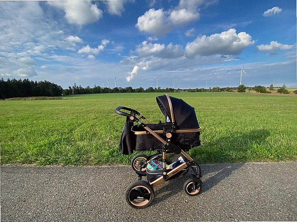 KIDUKU 3 in 1 Kombi-Kinderwagen mit Auto-Babyschale - Schwarz/Gold