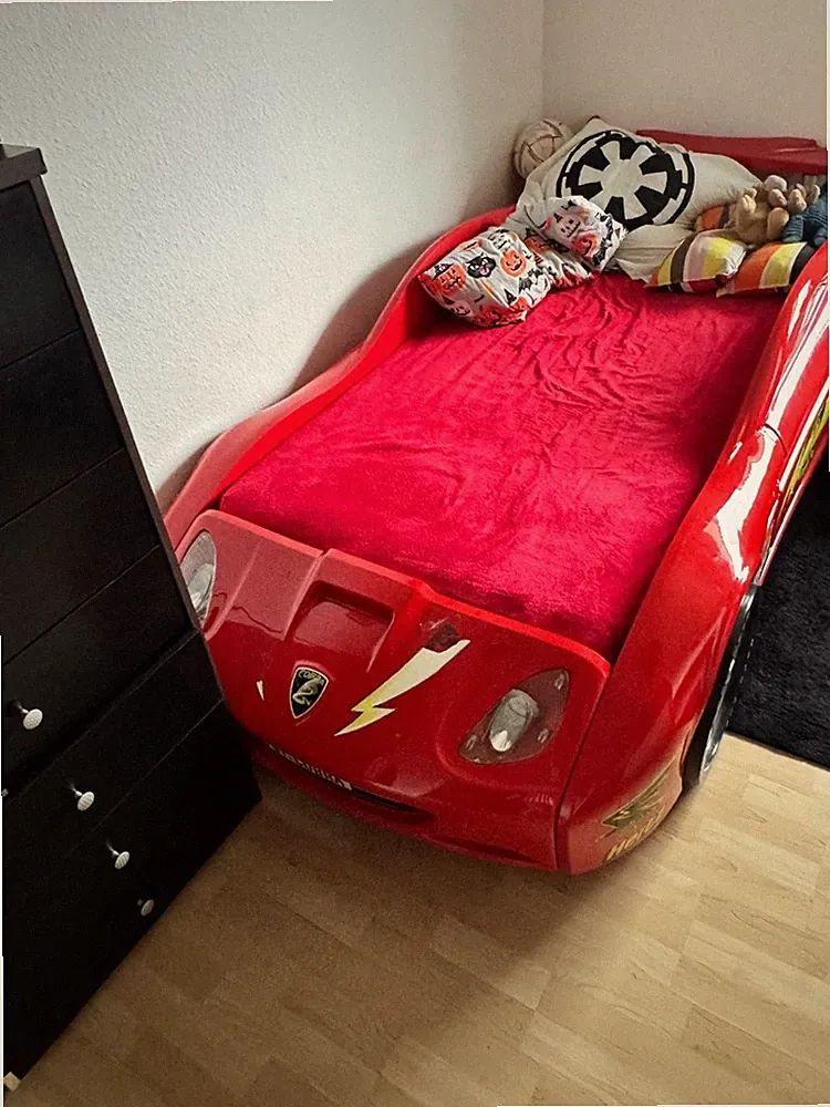 Kinderbett Autobett Bettgestell im Rennwagen-Design, rot, Kunststoff, glänzend