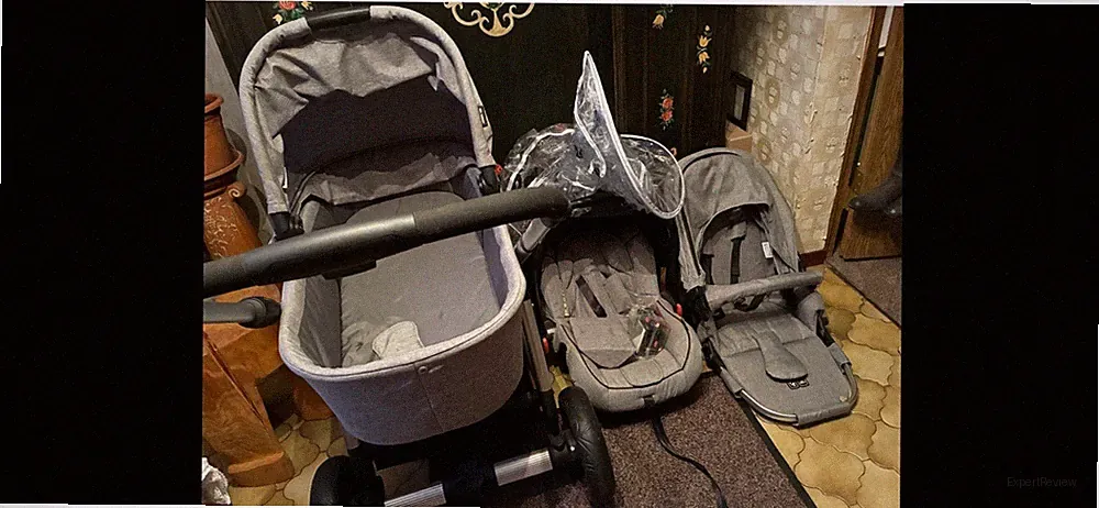 Kinderwagen 3-in-1, Zusammenklappbar, Multifunktional Neu.