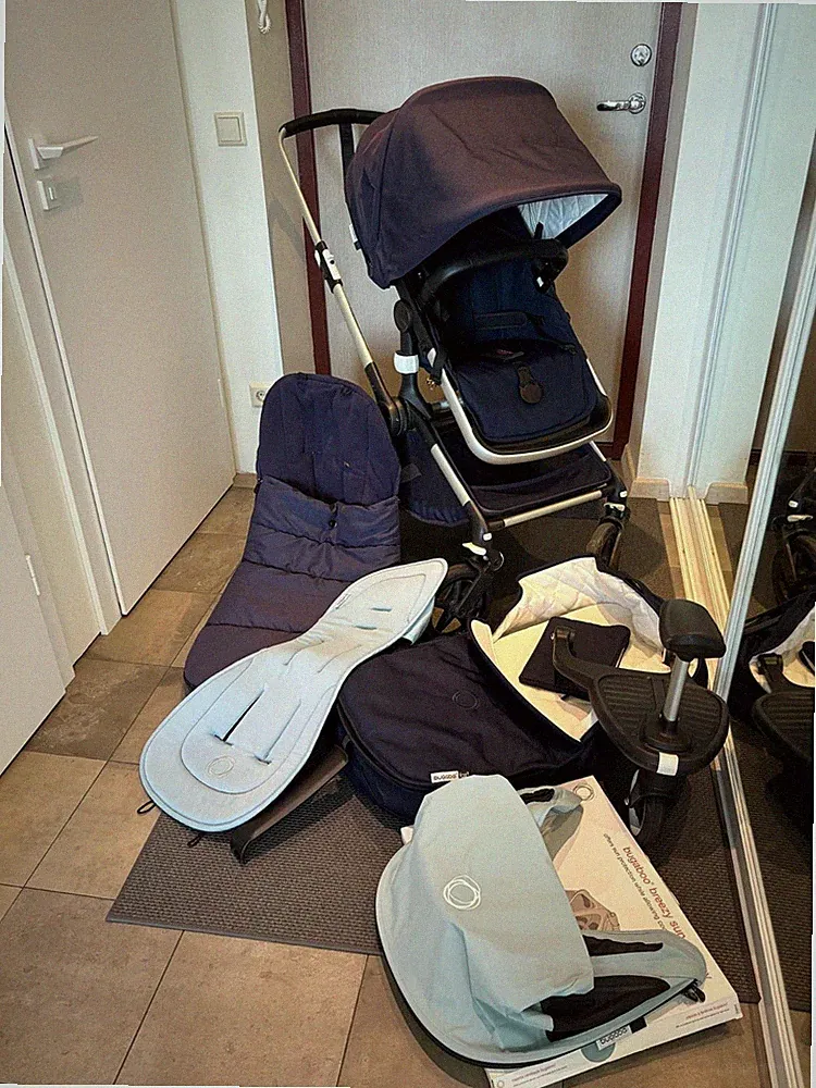 Kinderwagen Bugaboo Fox 2, sehr gute Zustand, Babywanne und Sportsitz.