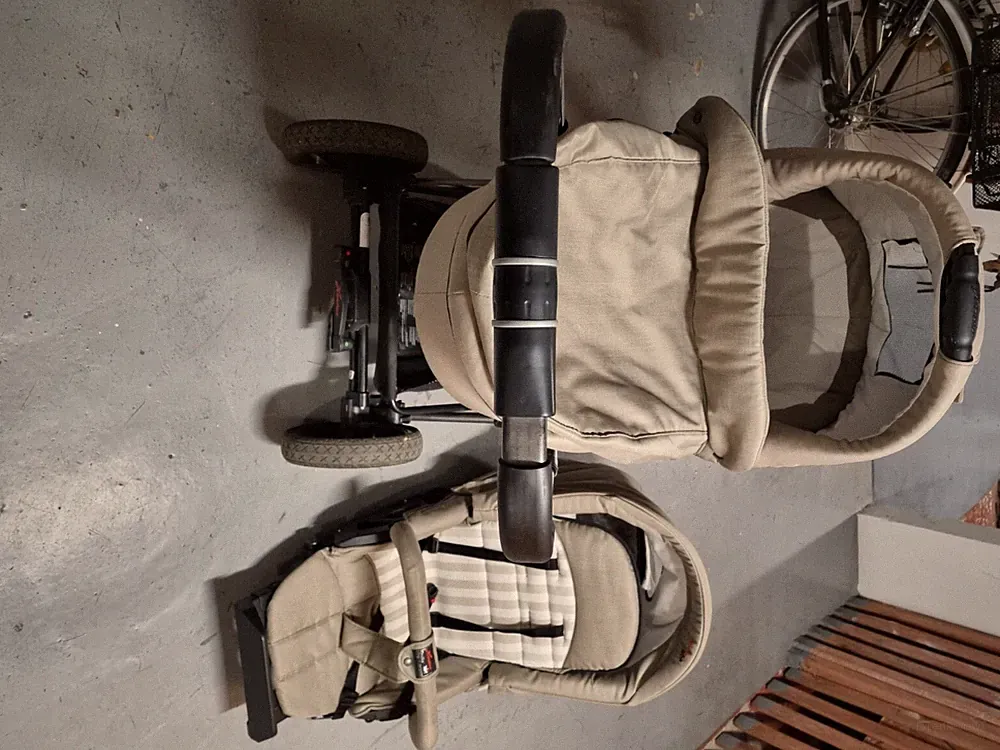 Kinderwagen/Buggy, fast wie Neu. Farbe: Beige