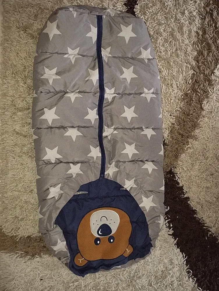 Kinderwagen-/Buggy-Fußsack grau mit weißen Sternen, Bärenmotiv blau, RV