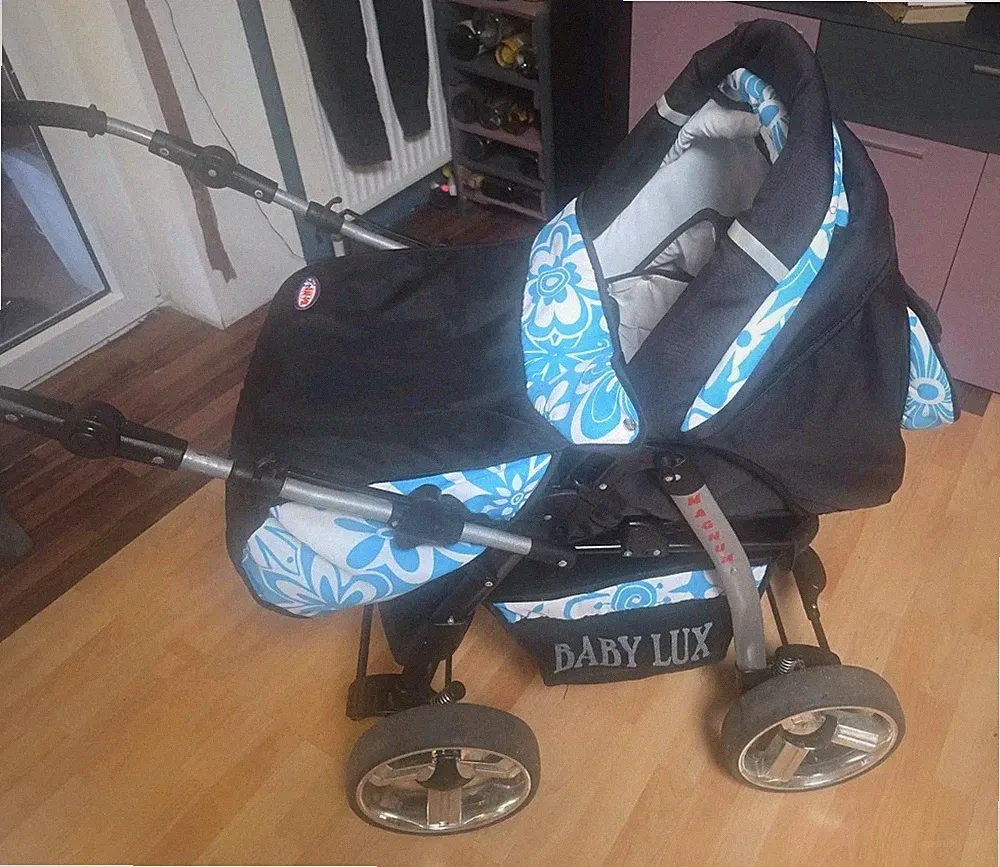Babylux Sportwagen