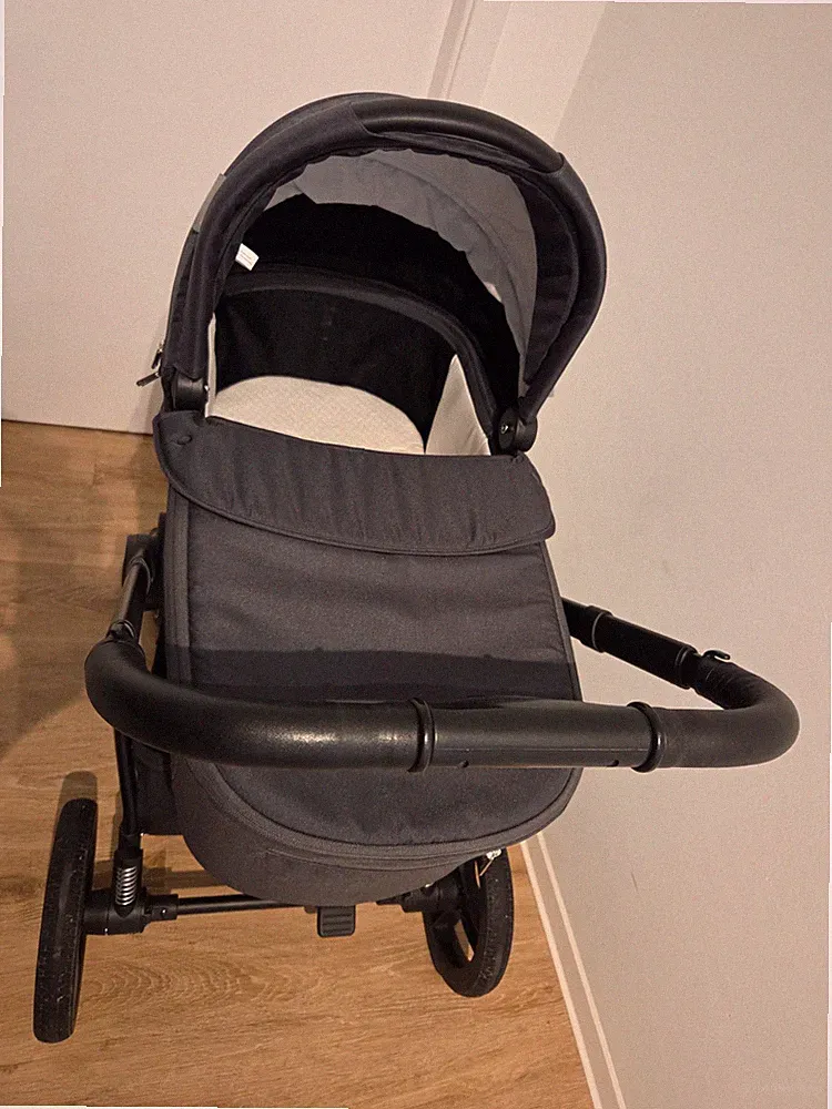 Kinderwagen Nea 2 in 1 von Kinderkraft, dunkelgrau, gebraucht, Sportsitz defekt