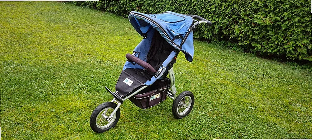 Kinderwagen TFK Joggster 3 mit sehr viel Zubehör