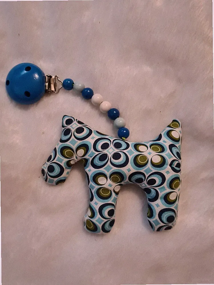 Kinderwagenanhänger Hund blau grün Retro Handarbeit Kinderwagenkette