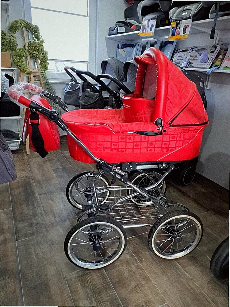 Kombi Kinderwagen mit Wickeltasche Neu