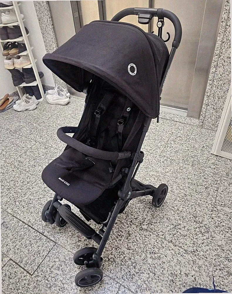 Maxi Cosi Buggy schwarz Einsitzer faltbar mit 5-Punkt-Gurt & Einkaufskorb