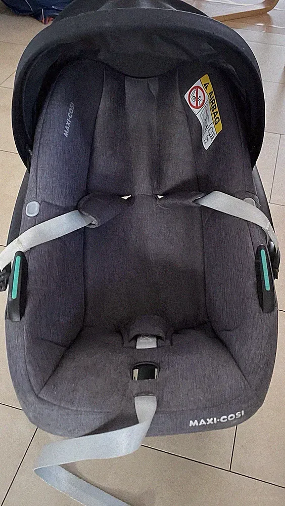 Maxi Cosi CabrioFix Babyschale 0-13 Kg, Grau/Schwarz, mit Sommerbezug