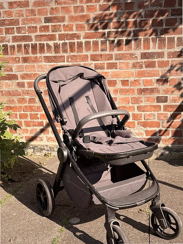 Moon Resea Sport Kombikinderwagen/Sportwagen faltbar Grau/Schwarz mit Korb