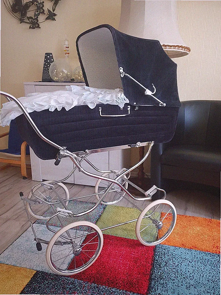 Nostalgie Kinderwagen Hartan