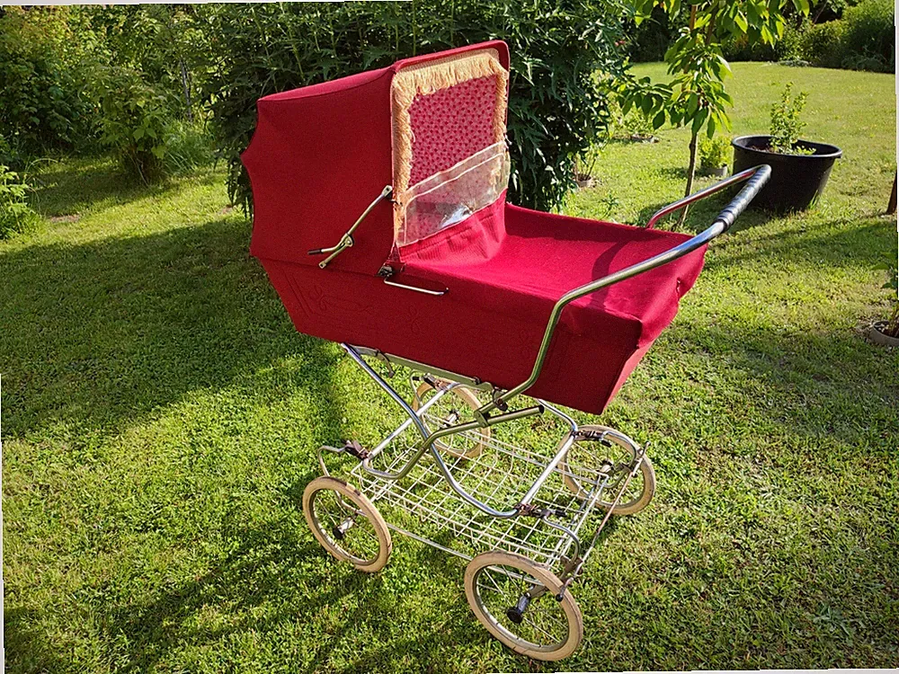 Original DDR ZEKIWA Kinderwagen - 80er Jahre m. Korb u. Verdeck-gut erhalten!!!