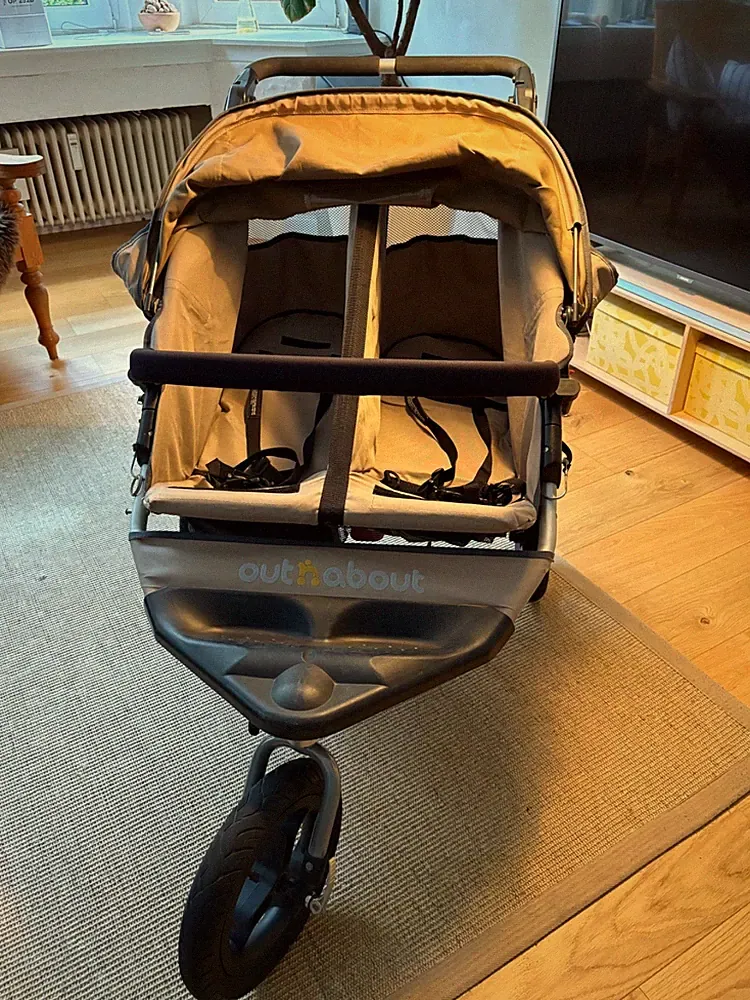 **Out’n’About Nipper 360 Double V3 Kinderwagen /Jogger / Buggy – viel Zubehör **