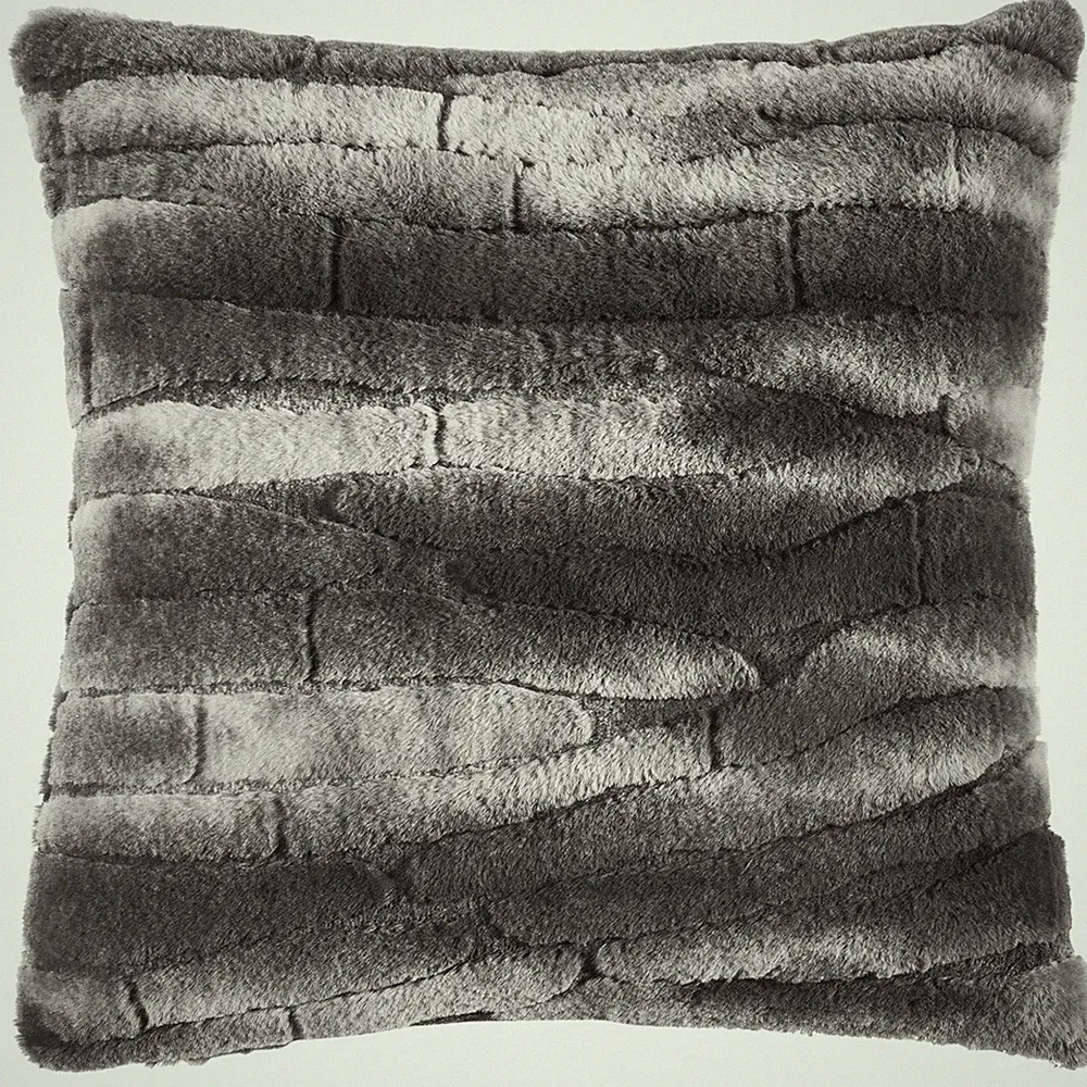 Pad Kissenhülle COZY 45 x 45 cm grey Kunstfell-Optik mit RV weich, anschmiegsam