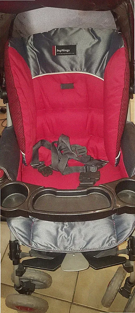 Peg Perego Pliko Sportwagen Buggy rot Neuw. mit Zubehör